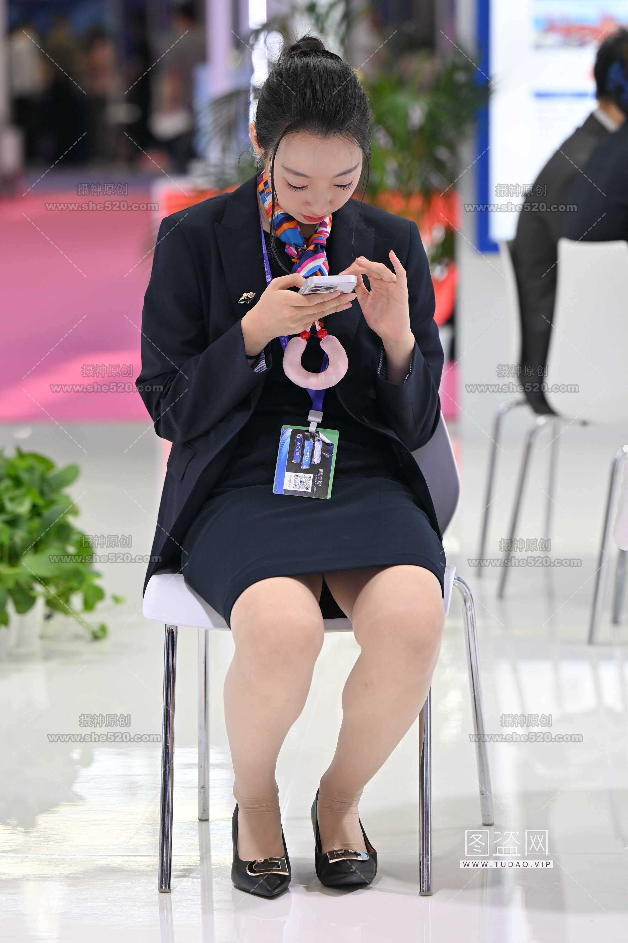230456s7lkhl7s85bkqoff.jpg