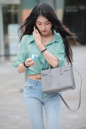 浅蓝牛小姐姐