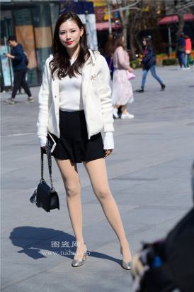 编码1807肉丝美腿