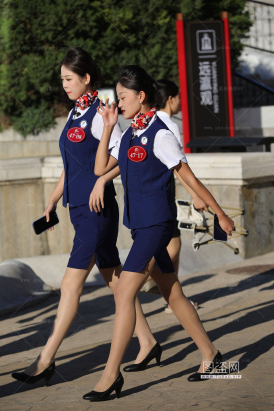 空乘专业大学生肉丝美腿高跟面试空姐