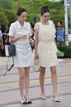 23418-20+98俩个美少妇