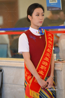 SH25-40-40√天府机场-站岗呢