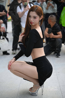 肉丝美腿美足-177美月