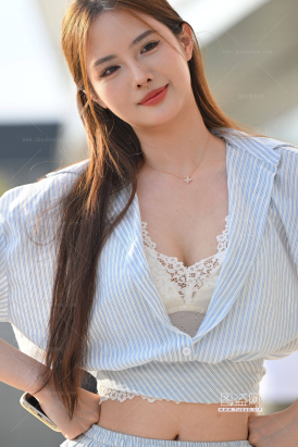 2593-1-116√啾啾呜的腿是真的美啊