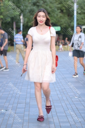 【J3040】那一年,她还不会穿紧身裤