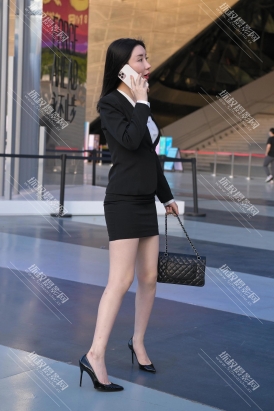 【J4787】黑裙高跟鞋美女
