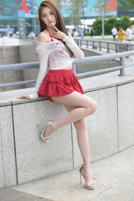 短裙美腿气质网红 小桂圆