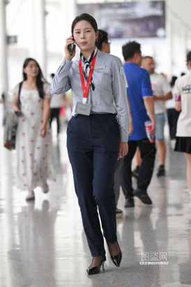 2594-18-61√问界职员-裤里丝