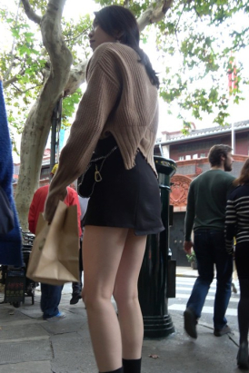 4K - 短裙美腿性感街拍美女姐姐 [1.17 GB/MP4]