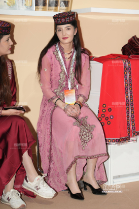 新疆展位的有美女还有丝115P