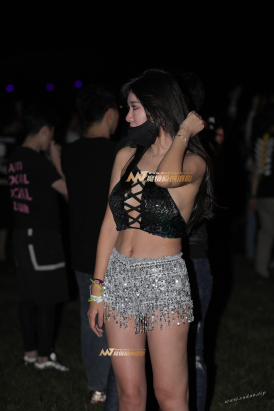 【视觉冲击赛贴】嗨起来~超短大月牙