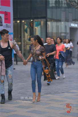 编码0401蓝色紧牛翘臀美腿鱼嘴凉高美胸纹身