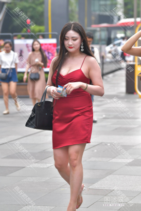 【J3140】熟悉的裙子，丰腴的小姐姐