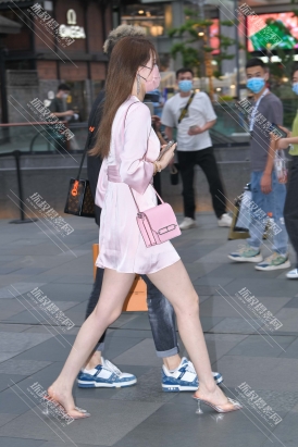 【J5302】粉色连衣裙高跟鞋