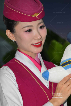 SH25-251-61√南航空姐-手持飞机呢