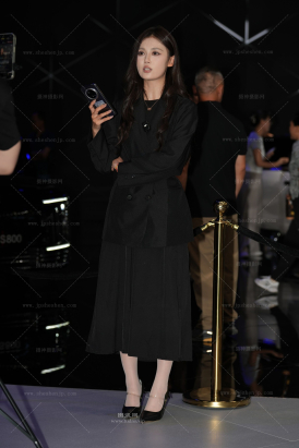 车展篇-黑裙下的肉丝高跟56P