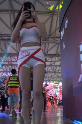 4k-CJ现场拍摄红高跟性感饱满月牙showgirl [1.82 GB]