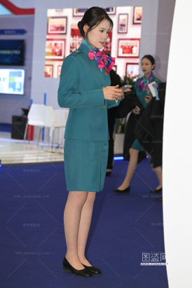 SH25-134-102√民航俩空姐来拍照呢【套图➕8k视频】